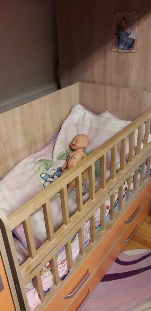 Ліжко дитяче двохярусне.