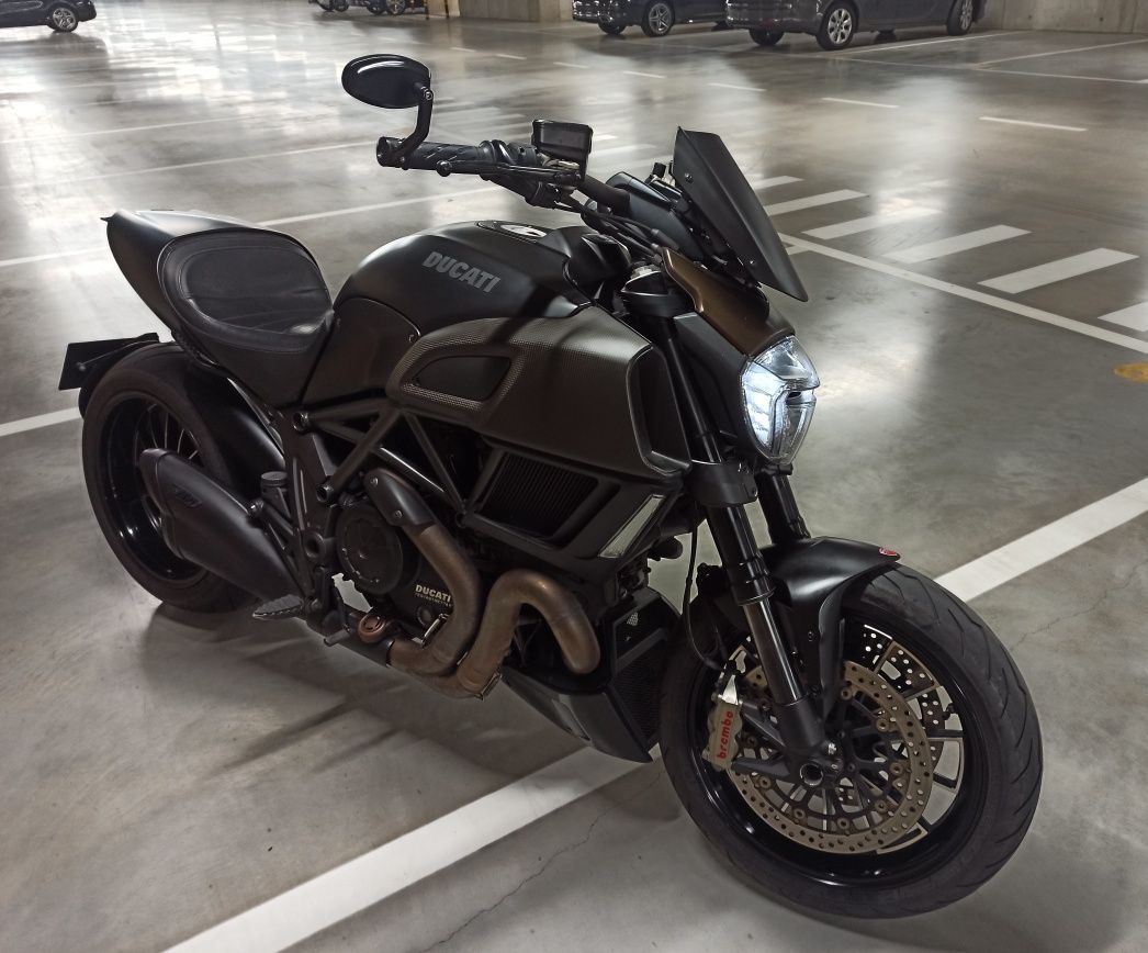 Ducati Diavel 1200 Carbon