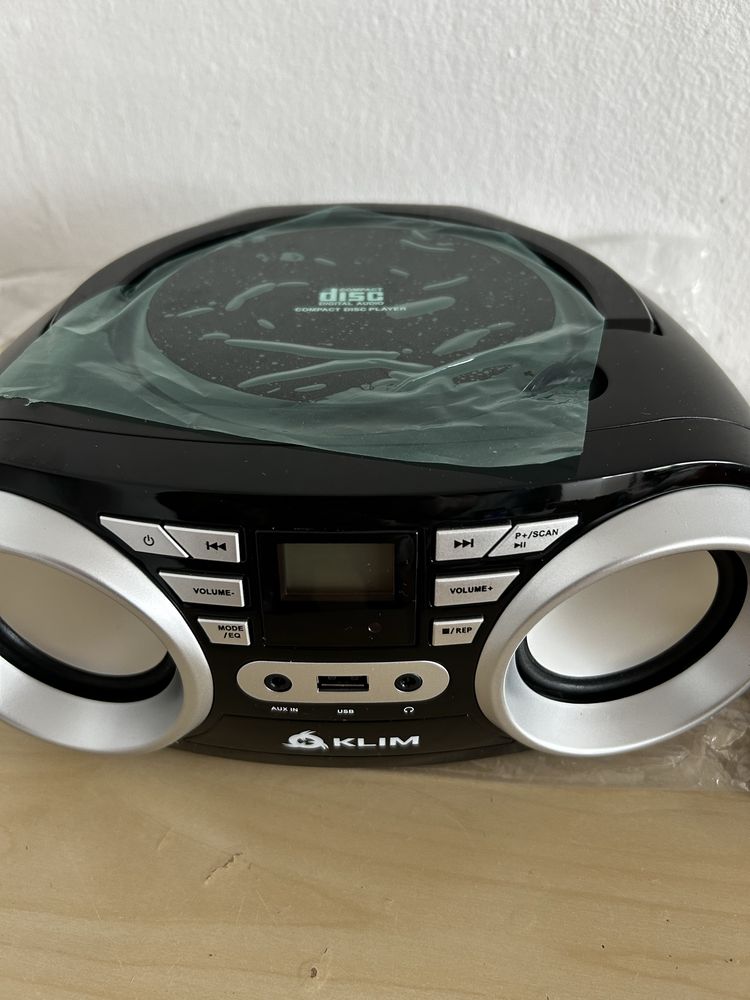 KLIM Boombox Przenośny odtwarzacz sidi radio FM CD/MP3 AUX