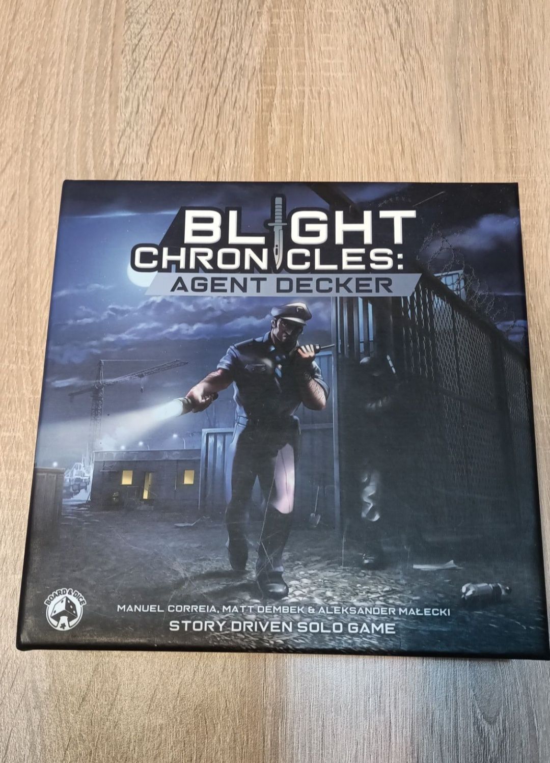 Blight Chronicles: Agent Decker (eng) gra solo