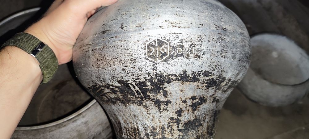 Баняк, чугунок, казанок.