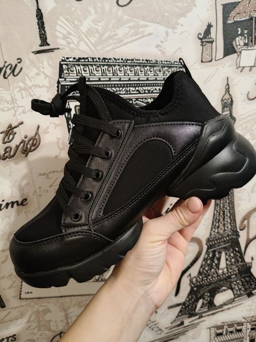 Кросівки зимові 36,37,39р