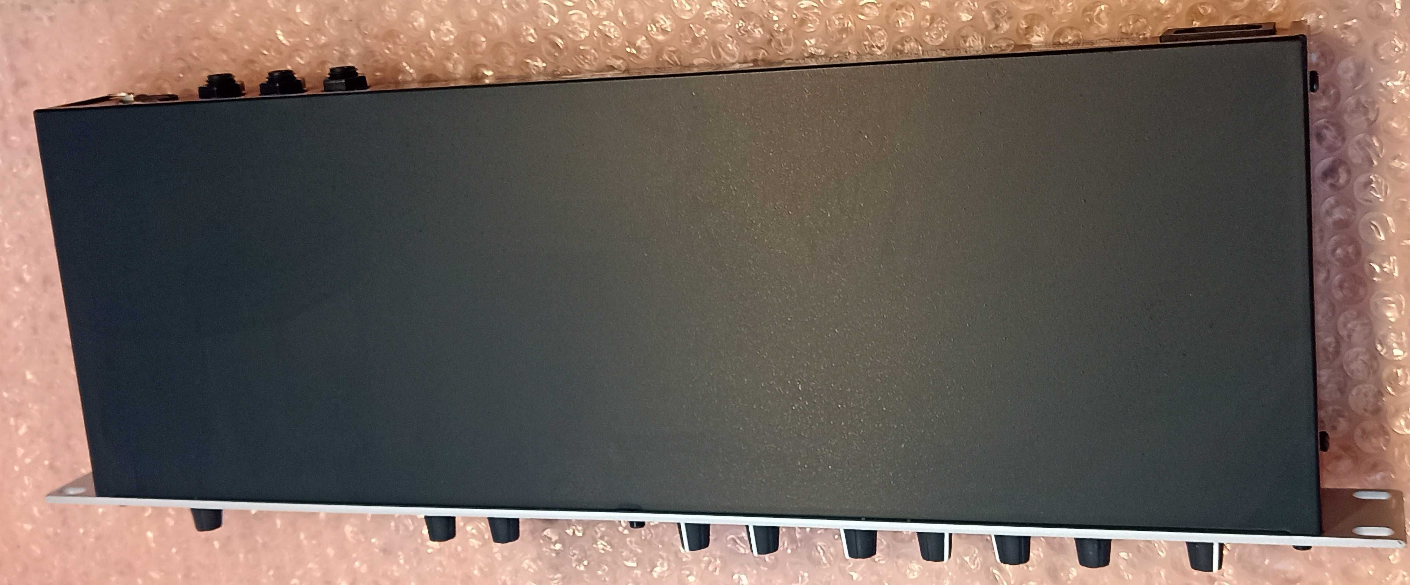 DBX 286s (DBX286SV-EU) мікрофонний перепідсилювач,процесор,стан нового
