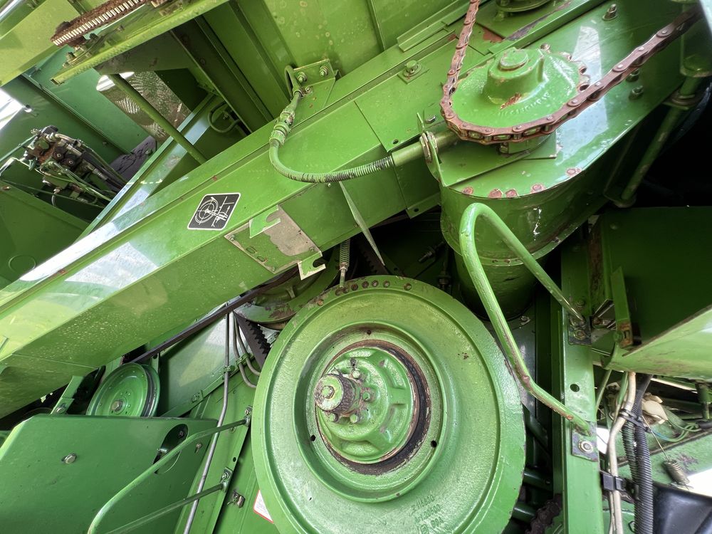 Свіжопривезений комбайн John Deere 1177 жатка шумахер