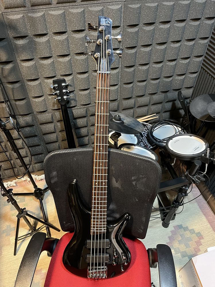 Baixo Ibanez Sr305