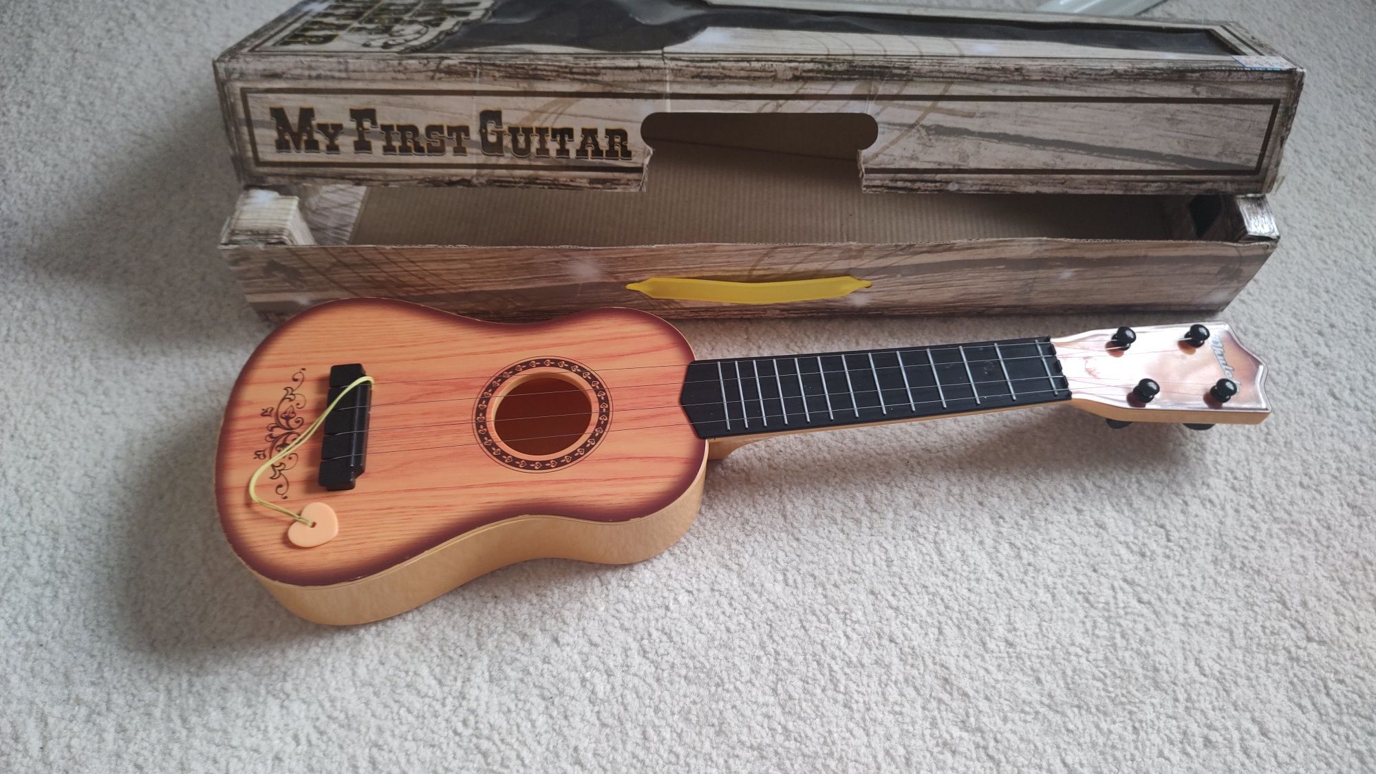 Gitara zabawkowa,  plastikowa