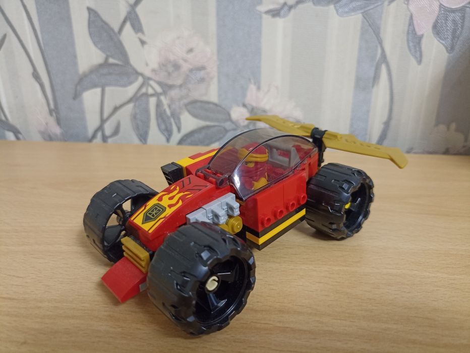 Лего набор Ниндзяго машина Кая