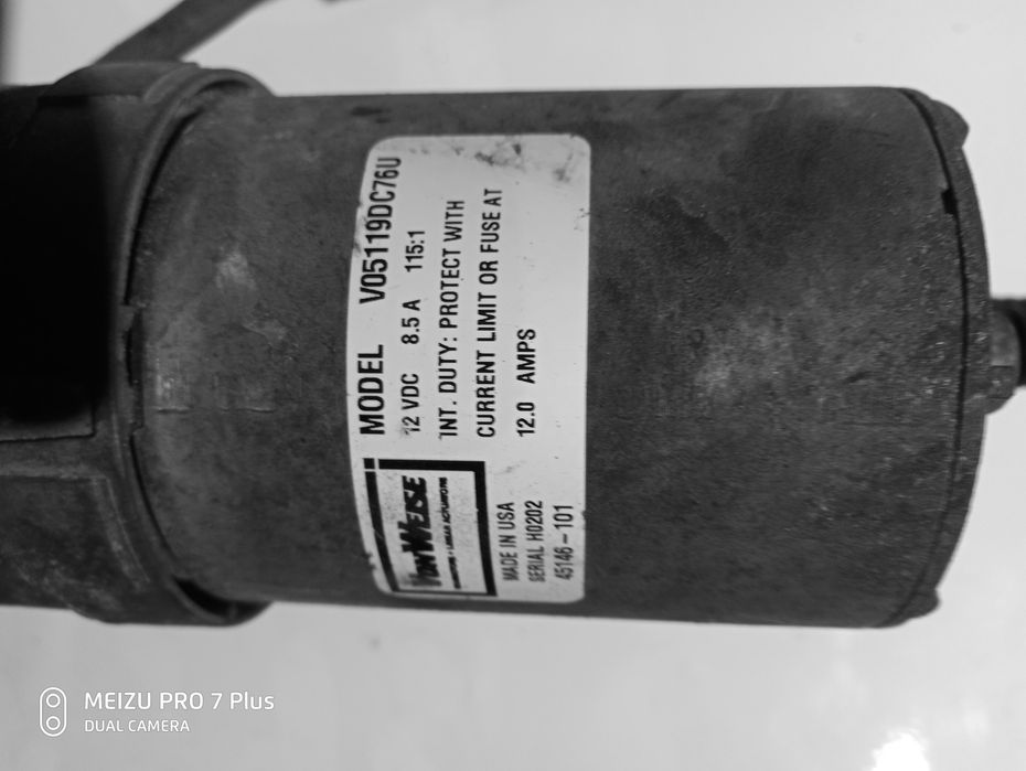 Электродвигатель 12в с редуктором