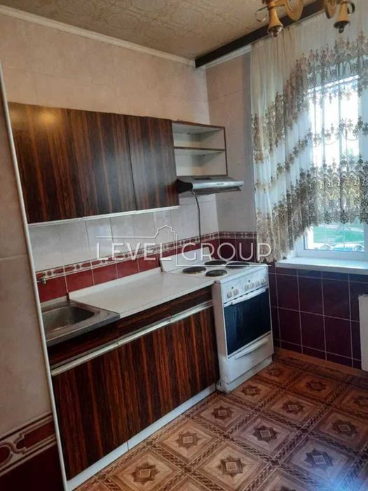 Квартира 3к, 73м, Драйзера, Троещина, Лівий берег