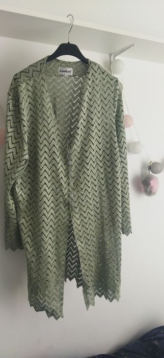 Narzutka zielona sweterek ażurowy