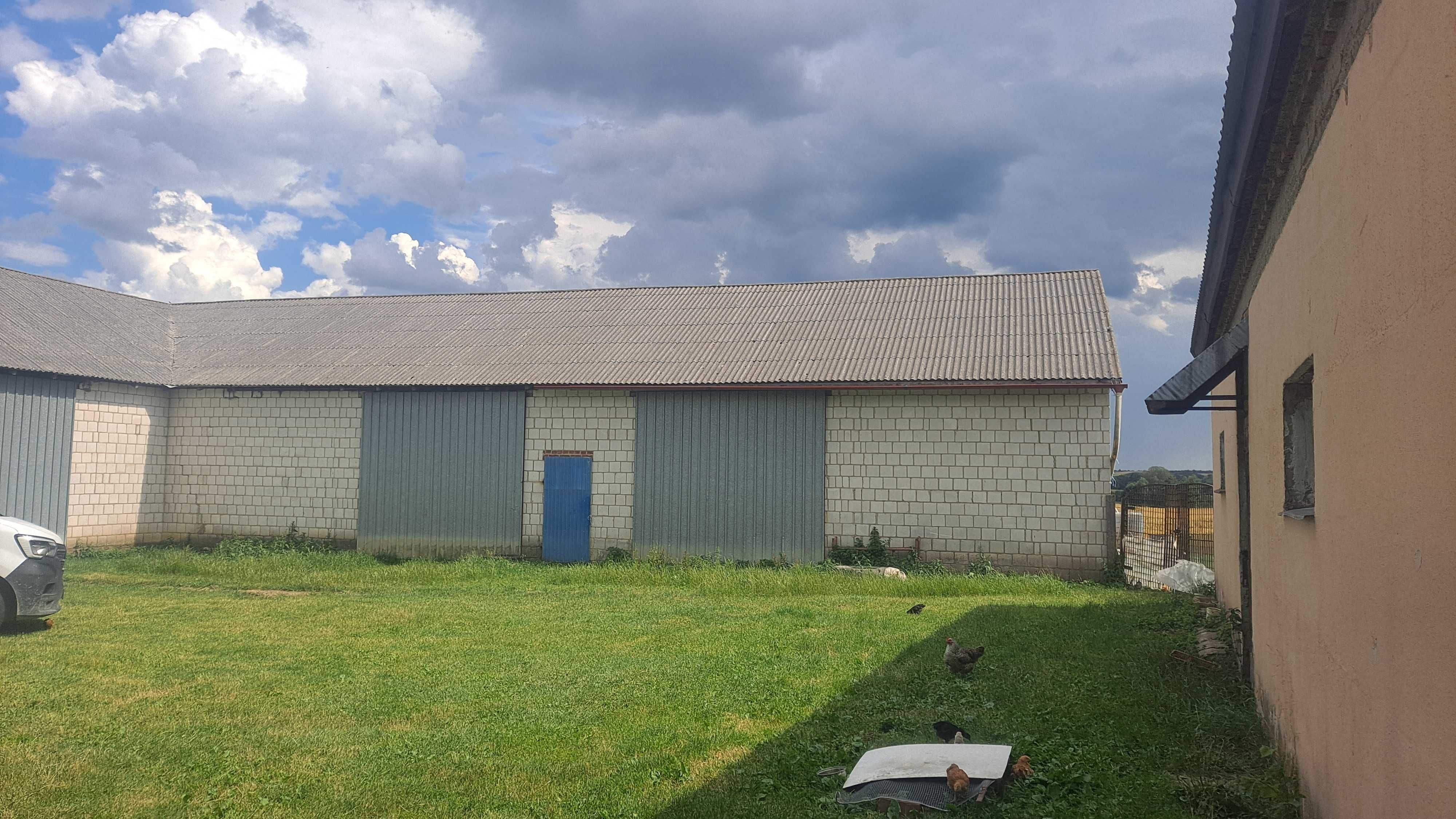 Dom jednorodzinny i budynki gospodarcze