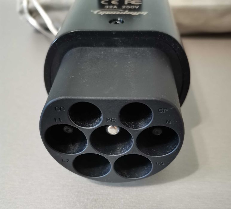 Адаптер мережевий перехідник Type 2 to Type1 Guwieyg 32A 250 V