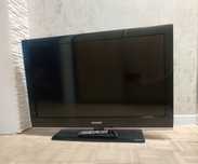 Telewizor 37" Samsung LCD + uchwyt ścienny