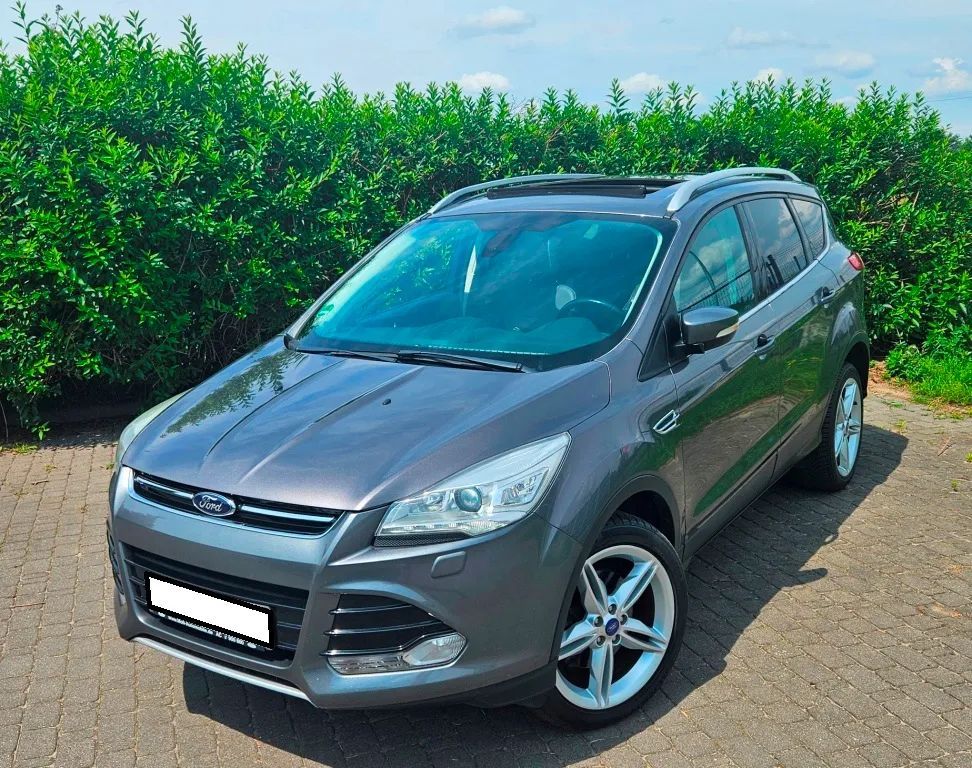 Ford Kuga Full Opcja 4x4 Skóra Szyberdach Ksenon Serwisowana z Niemiec