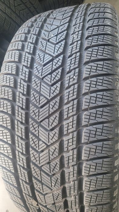 275 45 21 Pirelli Scorpion Winter