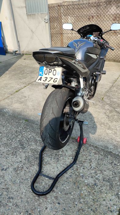 Yamaha R6 RJ09 2005