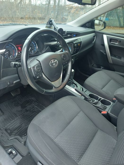 Тойота корола 1.6 автомат