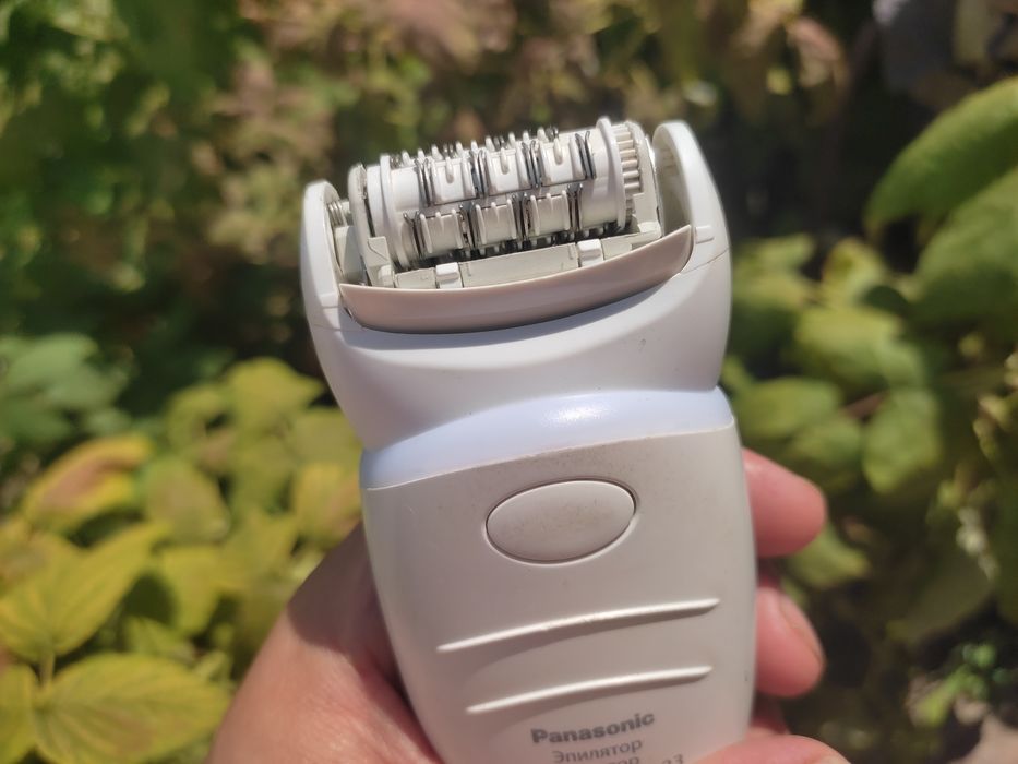 Дорогий епілятор Panasonic для дорогої пі сі.видаляє ніжно і надовго