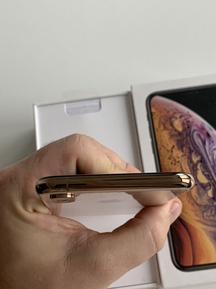 IPhone XS Max 64  полный комплект акб 90