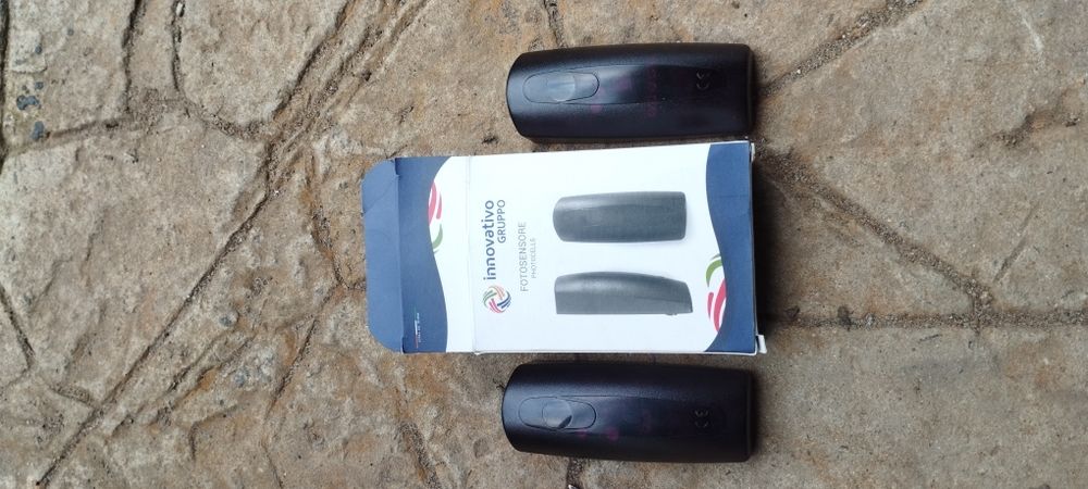 Фотоелементи до відкатних воріт