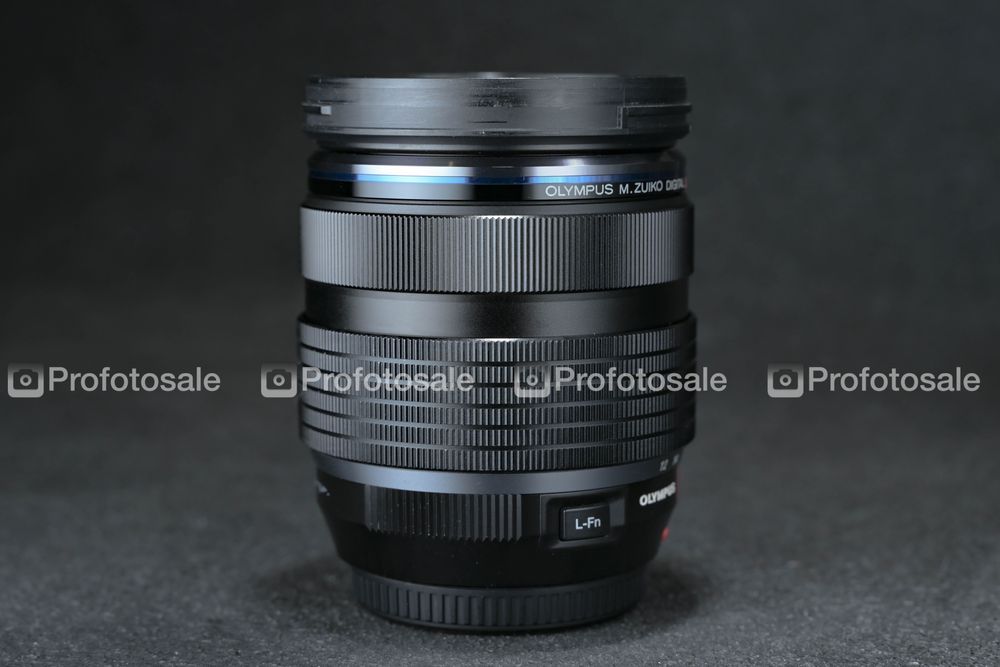 Об'єктив Olympus ED 12-40mm f/2.8 PRO