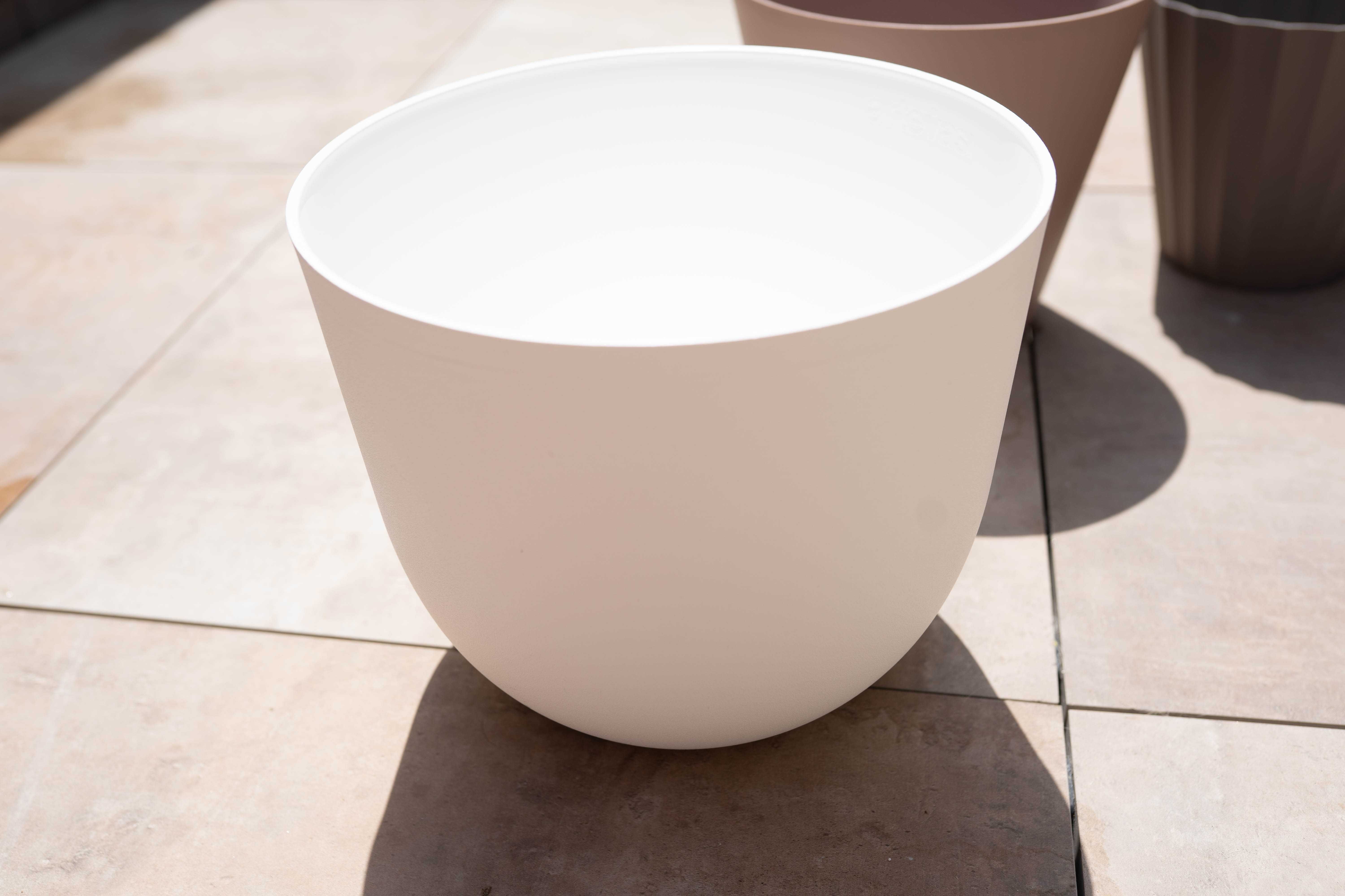 Conjunto de vasos de plático quase novos.