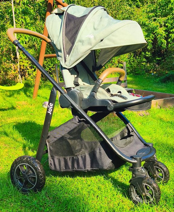Wózek spacerowy Joie Versatrax
