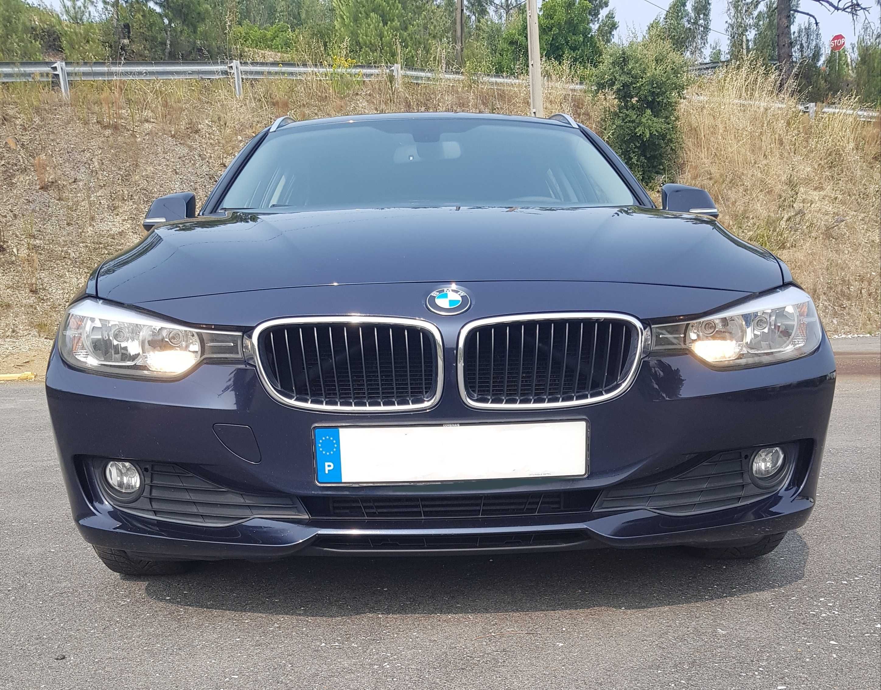 BMW 316d Touring 2.0 Automático com Câmara