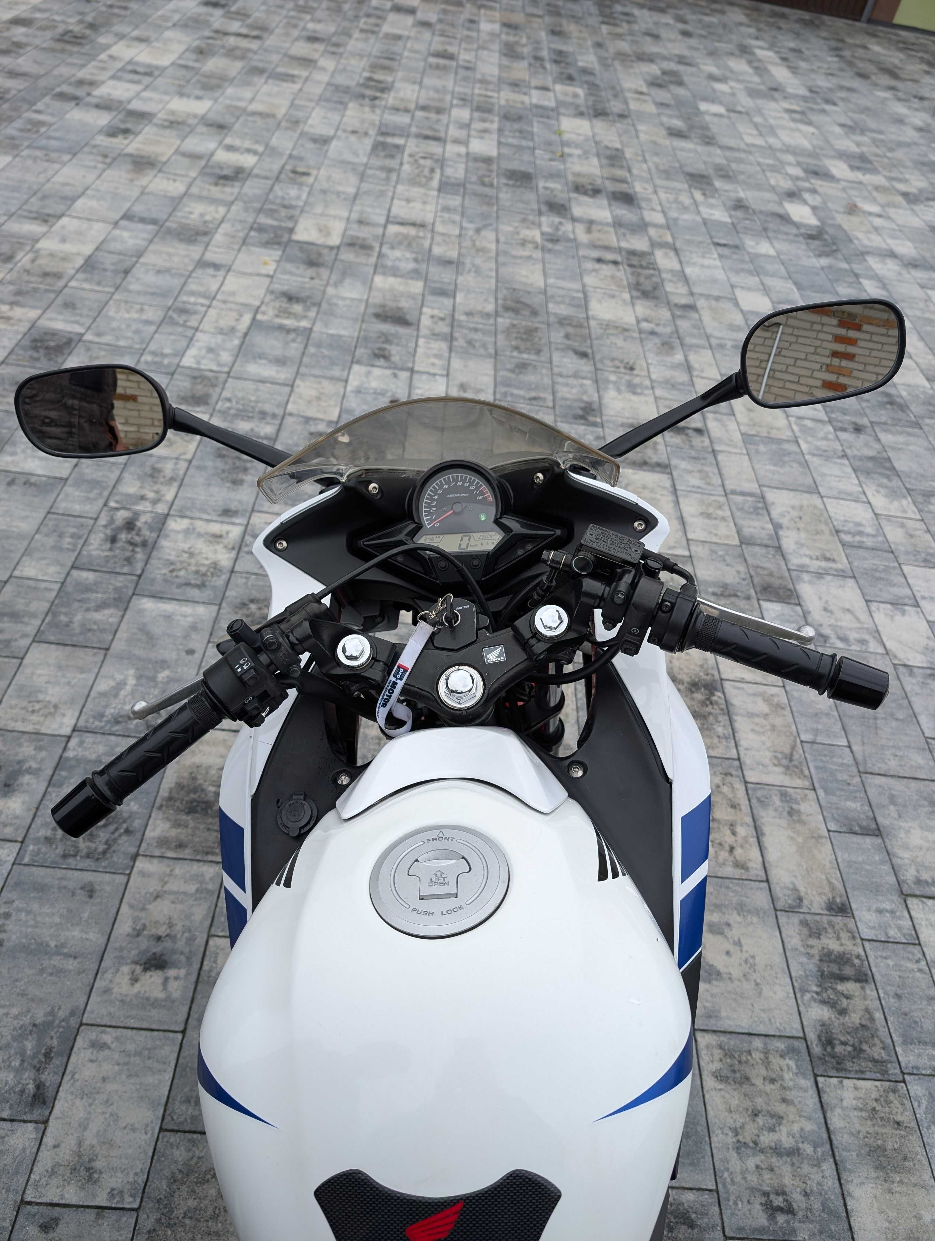 Honda CBR 125r jc50