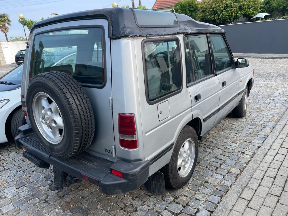 Land Rover Discovery 300 Tdi 7 lugares 5 portas |Edição limitada Aigle