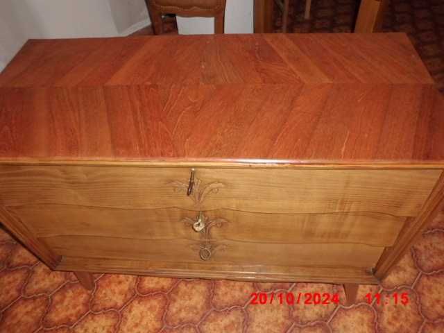 comoda  restaurada da olaio