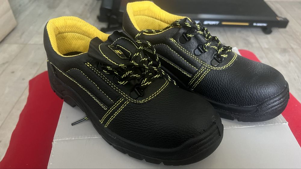 Buty robocze 41 urgent i inne