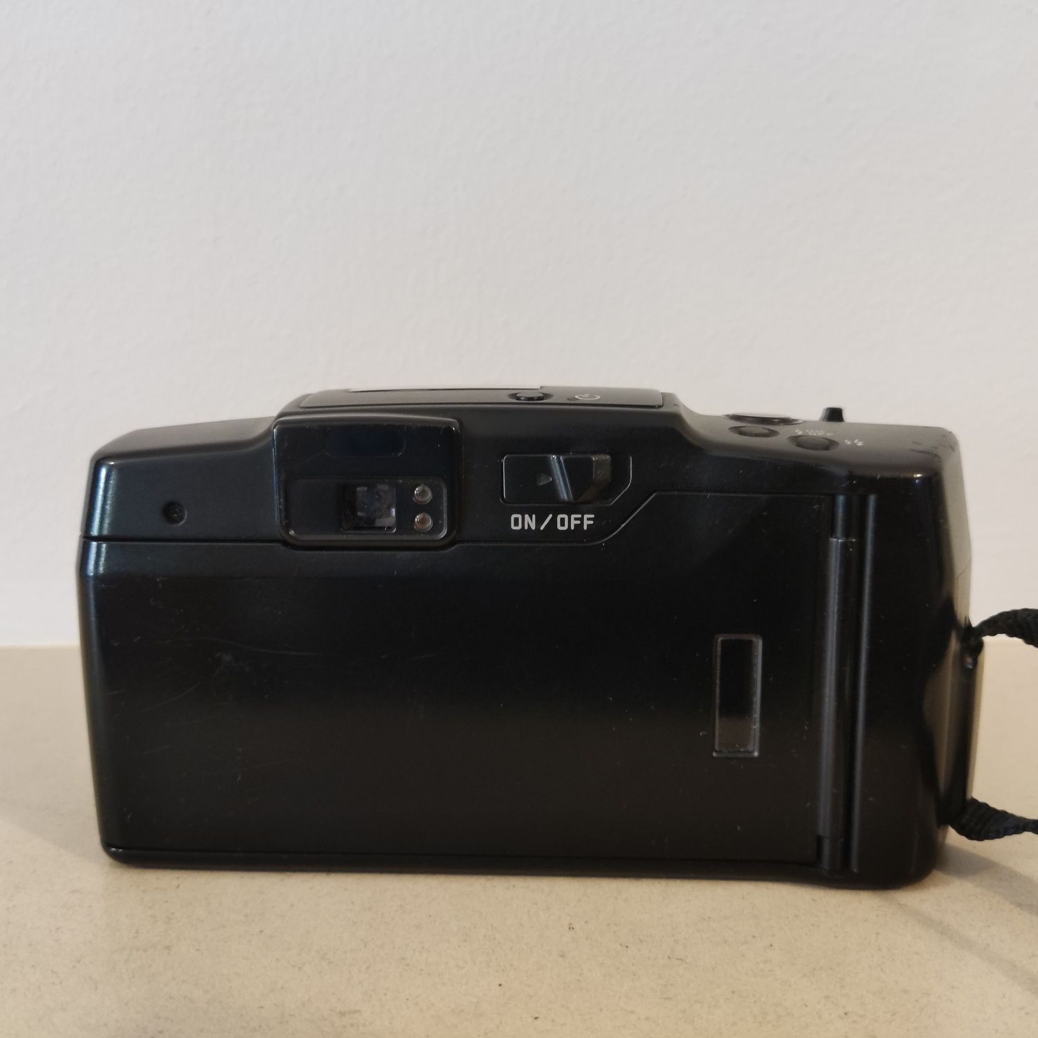 LEICA C2 Zoom (ARRANJO/PEÇAS) - "point and shoot" 35 mm (vintage)