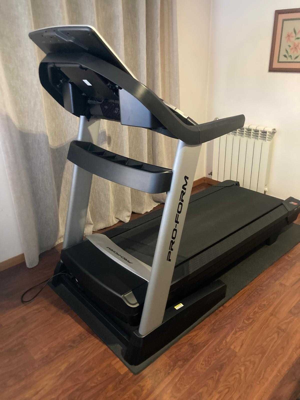 Passadeira de corrida Pro-form 2000
