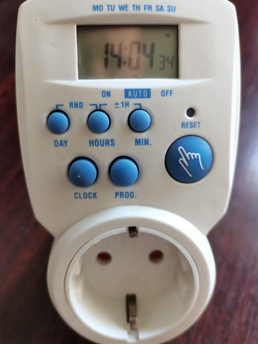 Programator czasowy timer gniazdo