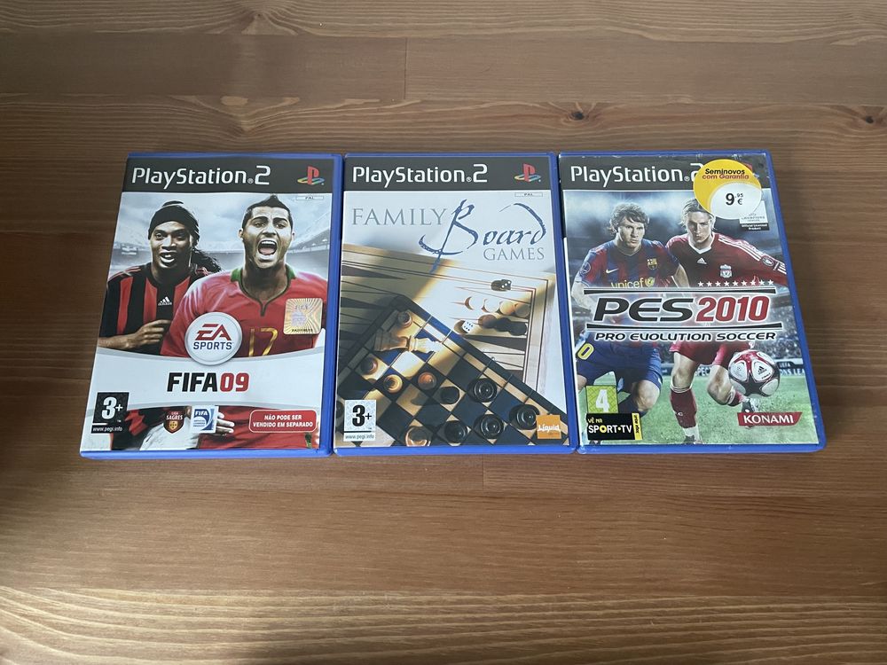 PlayStation 2 com jogos