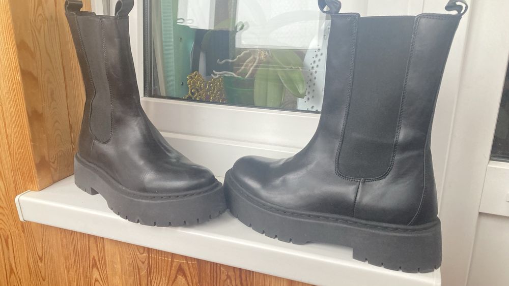 Челсі демісезонні шкіряні 41 р. Edited