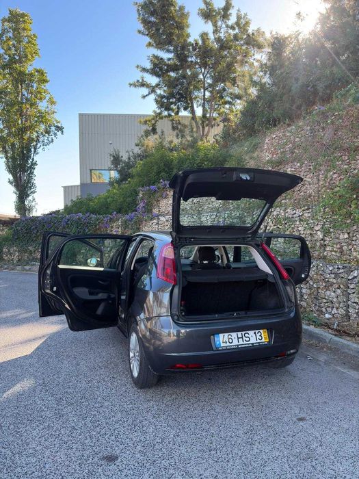 VENDO FIAT PUNTO 1300 Multijet