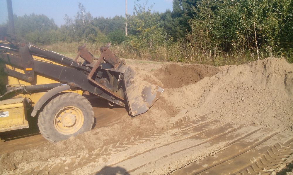 Piach  transport, wsypka fundamentów mała i duża wywrotka