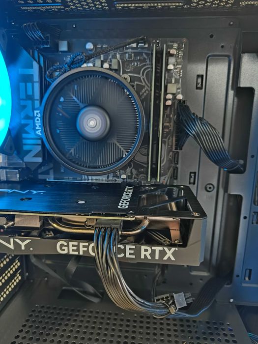 COMP GAMING - AMD RYZEN 5 5500 / RTX 4060 8GB / 16GB / 512 / W11PRO