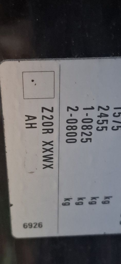 Corsa D  3drzwi 1.2 bezyna z klima cały na cześci