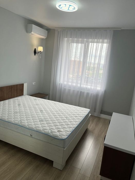 Оренда сучасної 2 км квартири в центрі міста