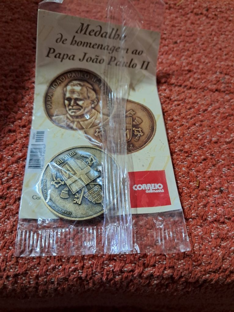 Medalha homenagem papa joao paulo 2