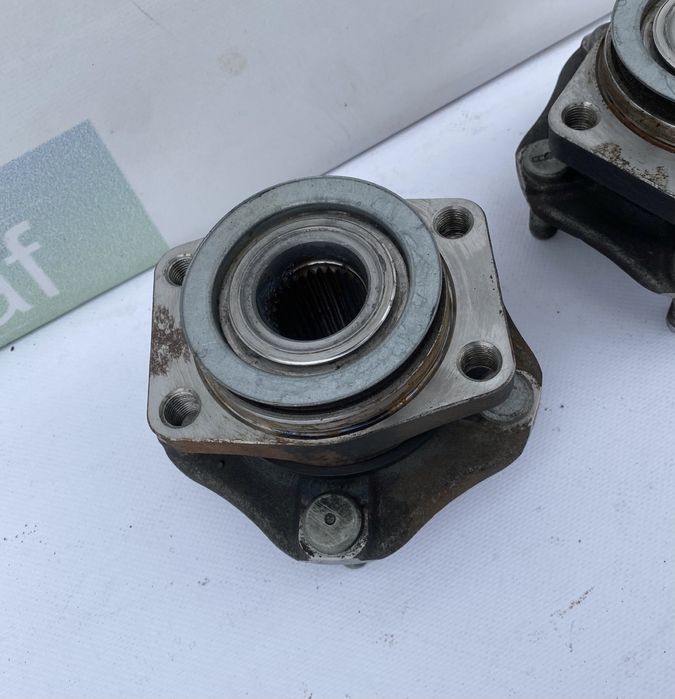 Ступиця передня підшипник передній до Ніссан Ліф Nissan Leaf 11-17