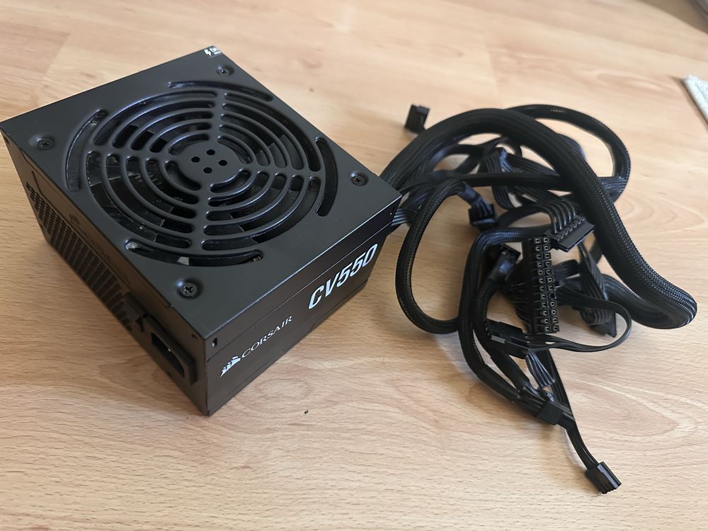 Corsair CV550.