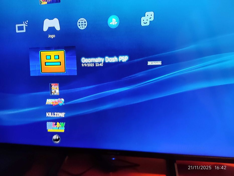 PS3 desbloqueado + comandos e Jogos físicos