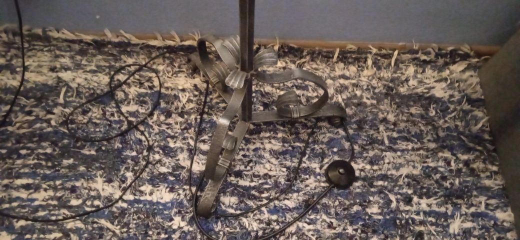 Świecznik rustykalny loft lampa stojąca kuta grafit