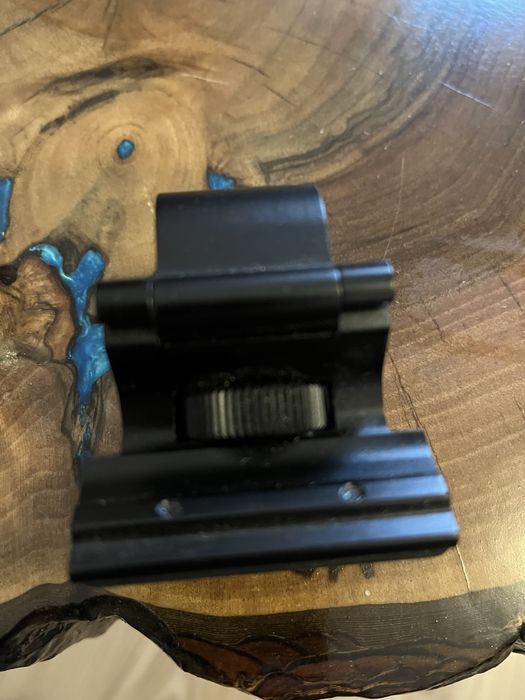 ontaż magnetyczny do latarek Olight X-WM03