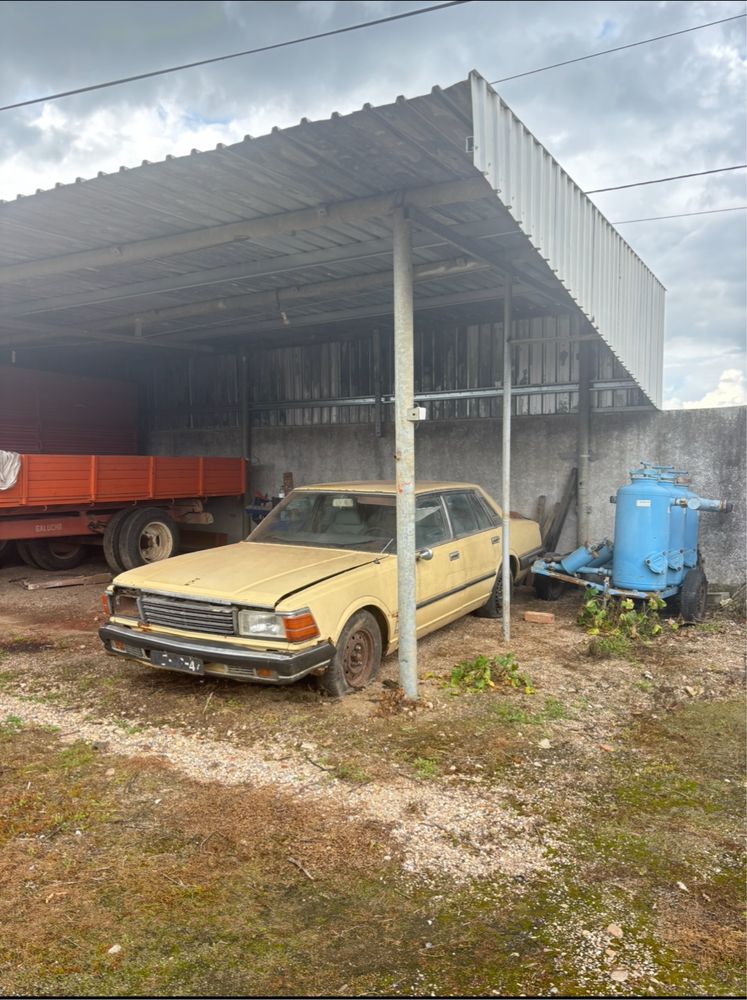 2 Datsun Cedric 280C