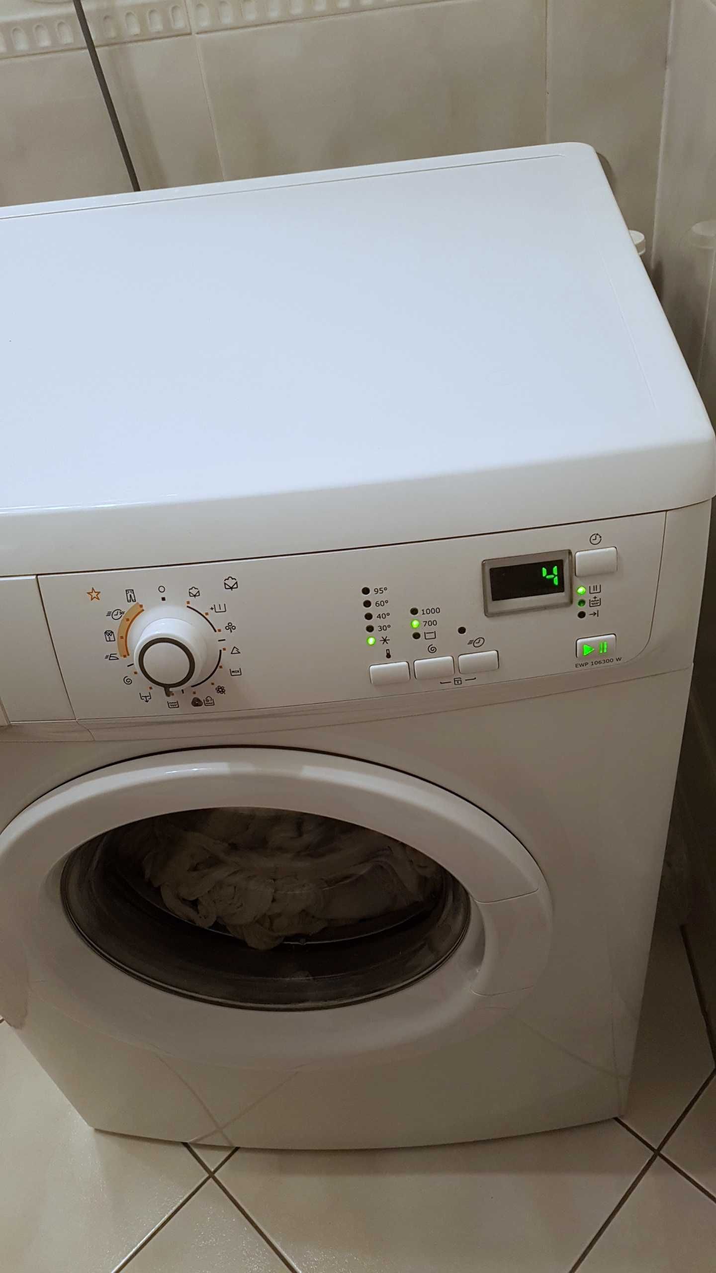 Pralka na części  ELECTROLUX EWP 106300 W